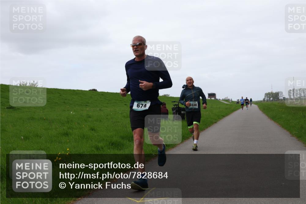 04.05.2025 - 8. Wedeler Halbmarathon Yannick Fuchs http://msf.ph/oto/7828684 04.05.2025 11:16:25 Laufen 674, 038 meine-sportfotos.de