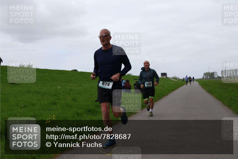 04.05.2025 - 8. Wedeler Halbmarathon Yannick Fuchs http://msf.ph/oto/7828687 04.05.2025 11:16:25 Laufen 674, 1038 meine-sportfotos.de