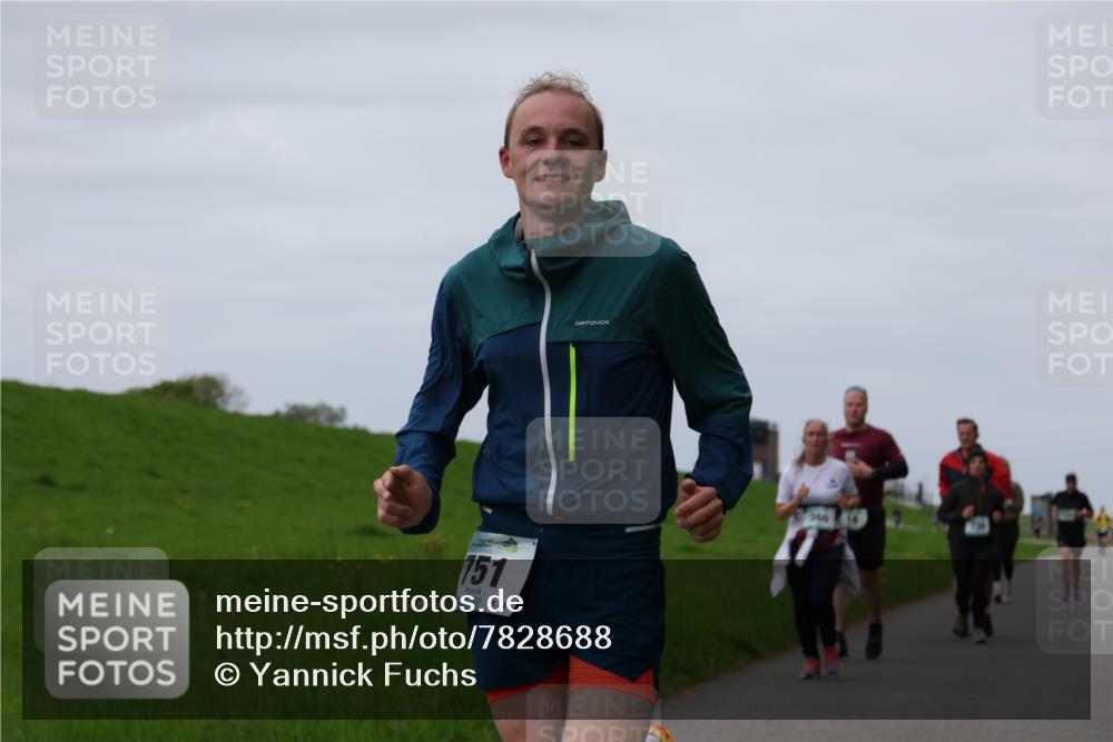 04.05.2025 - 8. Wedeler Halbmarathon Yannick Fuchs http://msf.ph/oto/7828688 04.05.2025 11:35:38 Laufen 751, 74, 300 meine-sportfotos.de