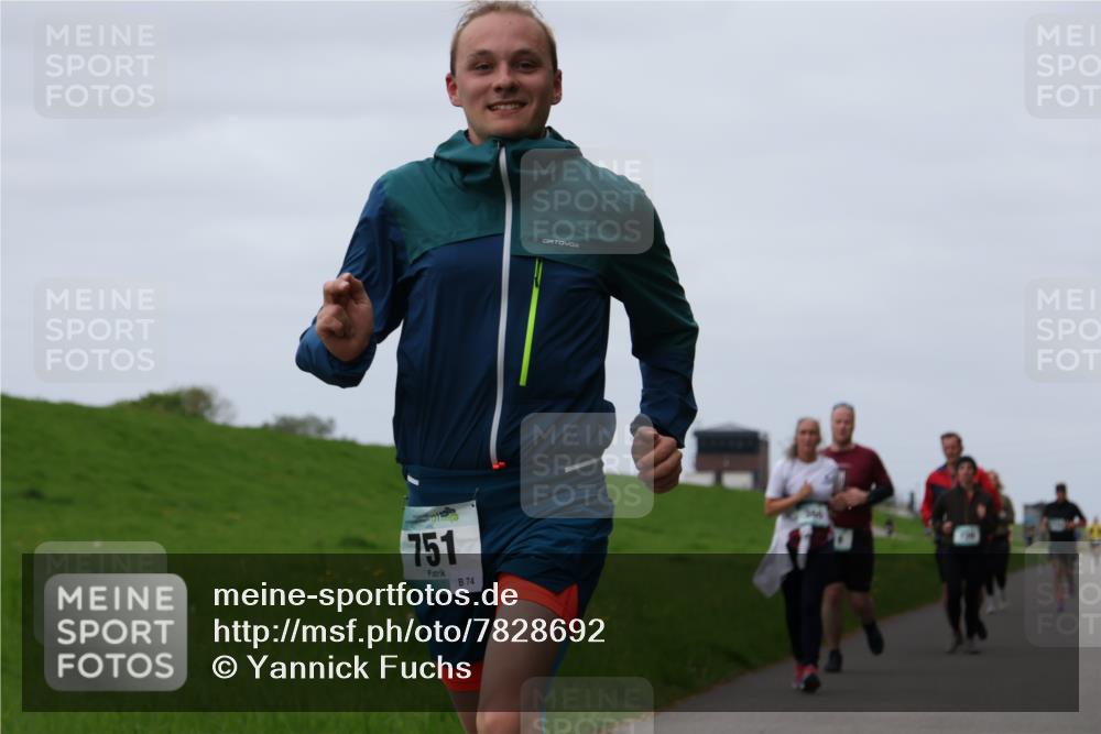 04.05.2025 - 8. Wedeler Halbmarathon Yannick Fuchs http://msf.ph/oto/7828692 04.05.2025 11:35:38 Laufen 751, 74 meine-sportfotos.de