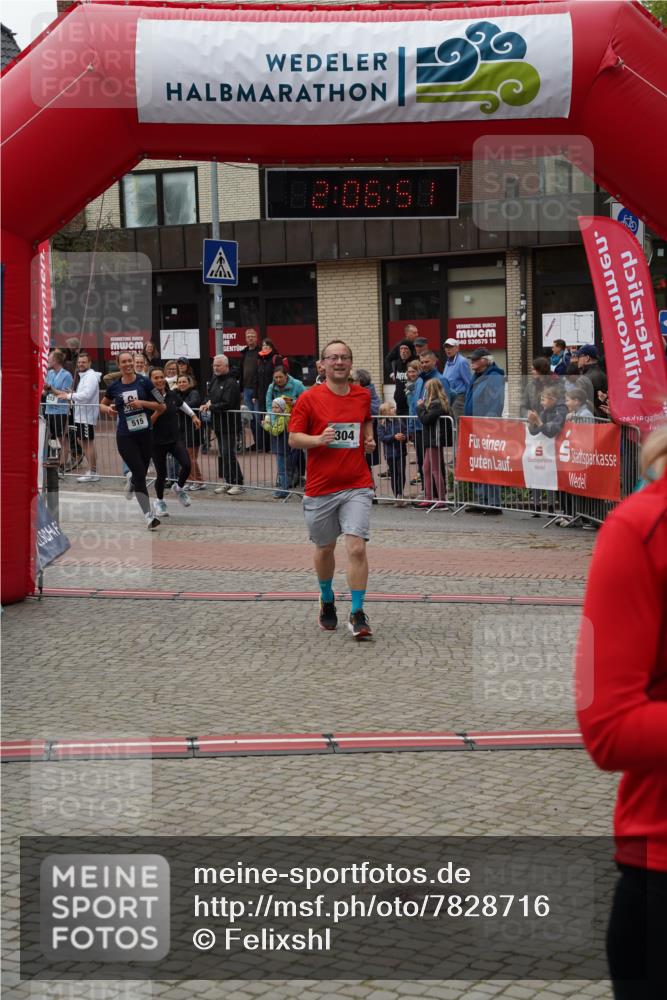 04.05.2025 - 8. Wedeler Halbmarathon Felixshl http://msf.ph/oto/7828716 04.05.2025 12:06:49 Ziel 304, 329, 333, 515, 976 meine-sportfotos.de