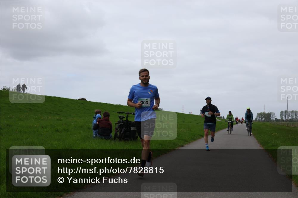 04.05.2025 - 8. Wedeler Halbmarathon Yannick Fuchs http://msf.ph/oto/7828815 04.05.2025 11:16:36 Laufen 303 meine-sportfotos.de