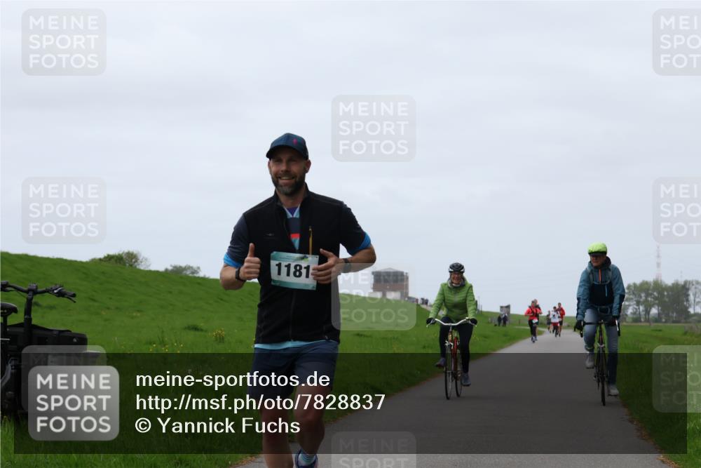 04.05.2025 - 8. Wedeler Halbmarathon Yannick Fuchs http://msf.ph/oto/7828837 04.05.2025 11:16:38 Laufen 1181 meine-sportfotos.de