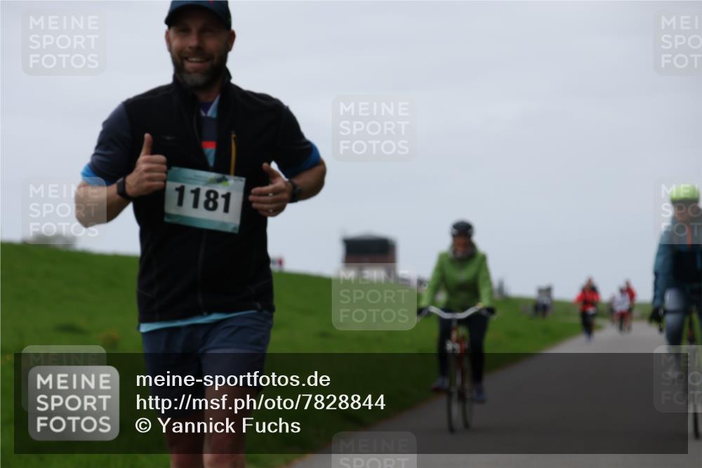 04.05.2025 - 8. Wedeler Halbmarathon Yannick Fuchs http://msf.ph/oto/7828844 04.05.2025 11:16:38 Laufen 1181 meine-sportfotos.de