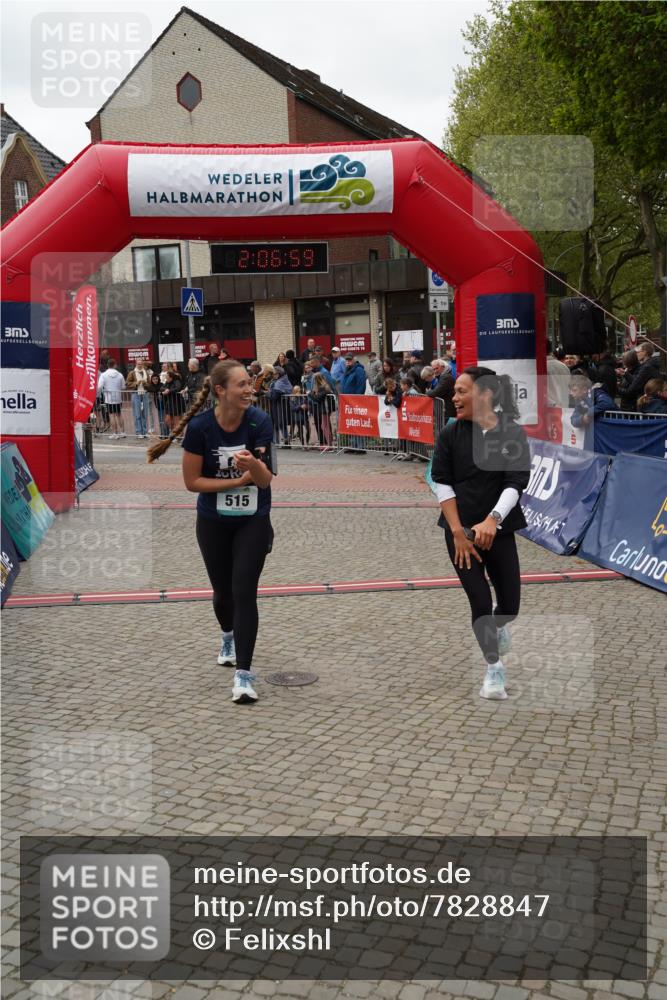 04.05.2025 - 8. Wedeler Halbmarathon Felixshl http://msf.ph/oto/7828847 04.05.2025 12:06:57 Ziel 515, 976 meine-sportfotos.de