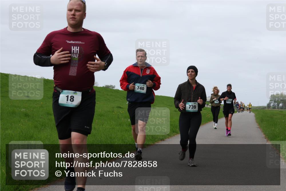 04.05.2025 - 8. Wedeler Halbmarathon Yannick Fuchs http://msf.ph/oto/7828858 04.05.2025 11:35:47 Laufen 18, 740, 739, 1159 meine-sportfotos.de