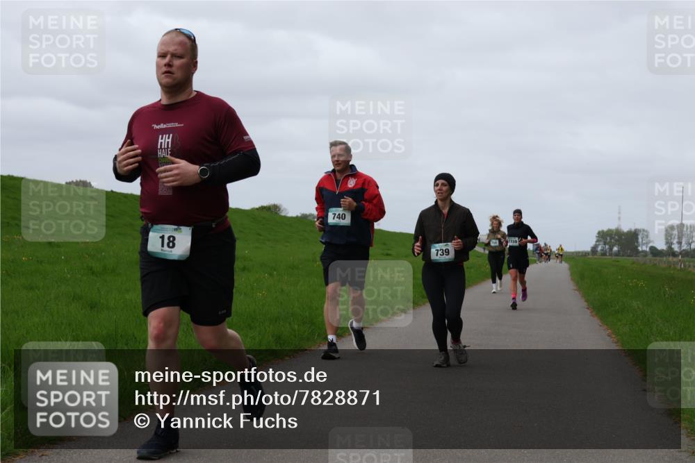 04.05.2025 - 8. Wedeler Halbmarathon Yannick Fuchs http://msf.ph/oto/7828871 04.05.2025 11:35:48 Laufen 18, 740, 77, 739 meine-sportfotos.de