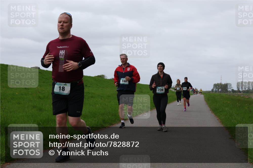 04.05.2025 - 8. Wedeler Halbmarathon Yannick Fuchs http://msf.ph/oto/7828872 04.05.2025 11:35:48 Laufen 18, 3810, 740, 739, 1159 meine-sportfotos.de