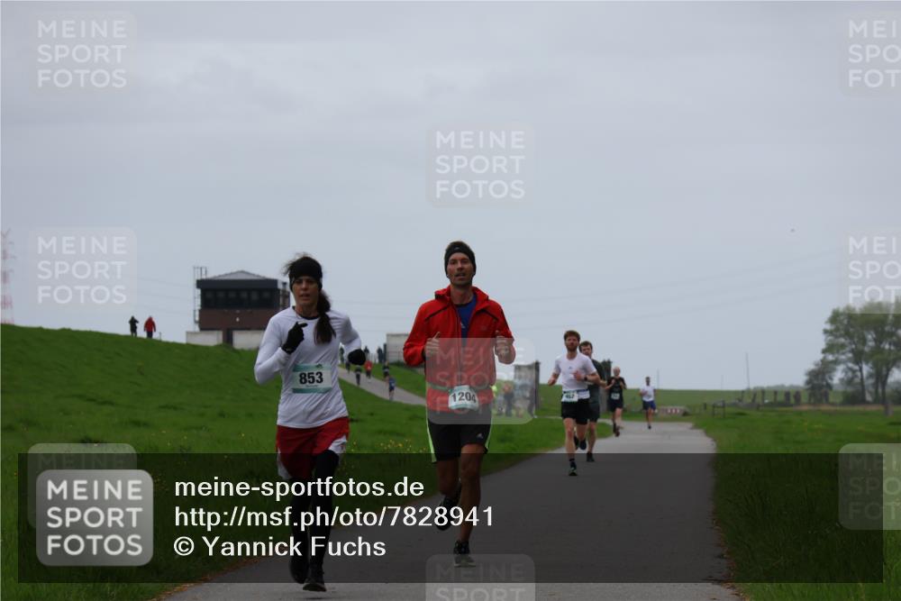 04.05.2025 - 8. Wedeler Halbmarathon Yannick Fuchs http://msf.ph/oto/7828941 04.05.2025 11:17:00 Laufen 853, 1204, 957 meine-sportfotos.de