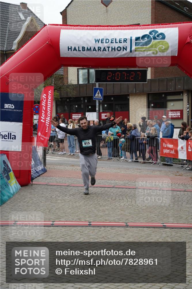 04.05.2025 - 8. Wedeler Halbmarathon Felixshl http://msf.ph/oto/7828961 04.05.2025 12:07:25 Ziel 915 meine-sportfotos.de