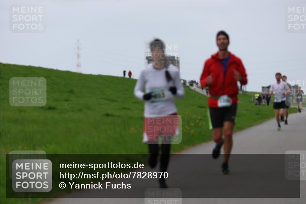 04.05.2025 - 8. Wedeler Halbmarathon Yannick Fuchs http://msf.ph/oto/7828970 04.05.2025 11:17:01 Laufen  meine-sportfotos.de