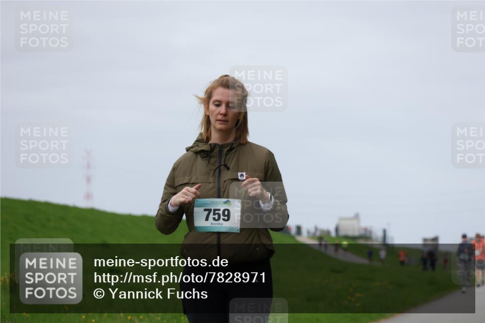04.05.2025 - 8. Wedeler Halbmarathon Yannick Fuchs http://msf.ph/oto/7828971 04.05.2025 11:35:55 Laufen 759 meine-sportfotos.de