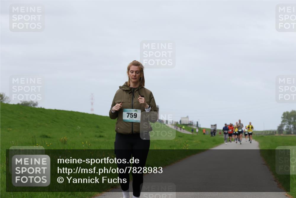 04.05.2025 - 8. Wedeler Halbmarathon Yannick Fuchs http://msf.ph/oto/7828983 04.05.2025 11:35:56 Laufen 759 meine-sportfotos.de