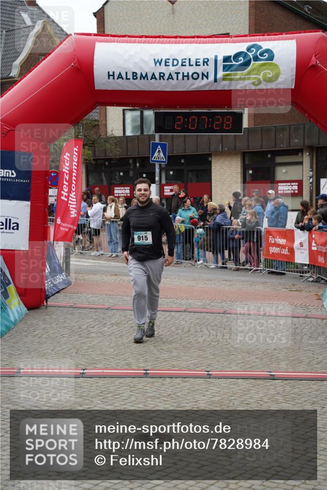 04.05.2025 - 8. Wedeler Halbmarathon Felixshl http://msf.ph/oto/7828984 04.05.2025 12:07:26 Ziel 915 meine-sportfotos.de