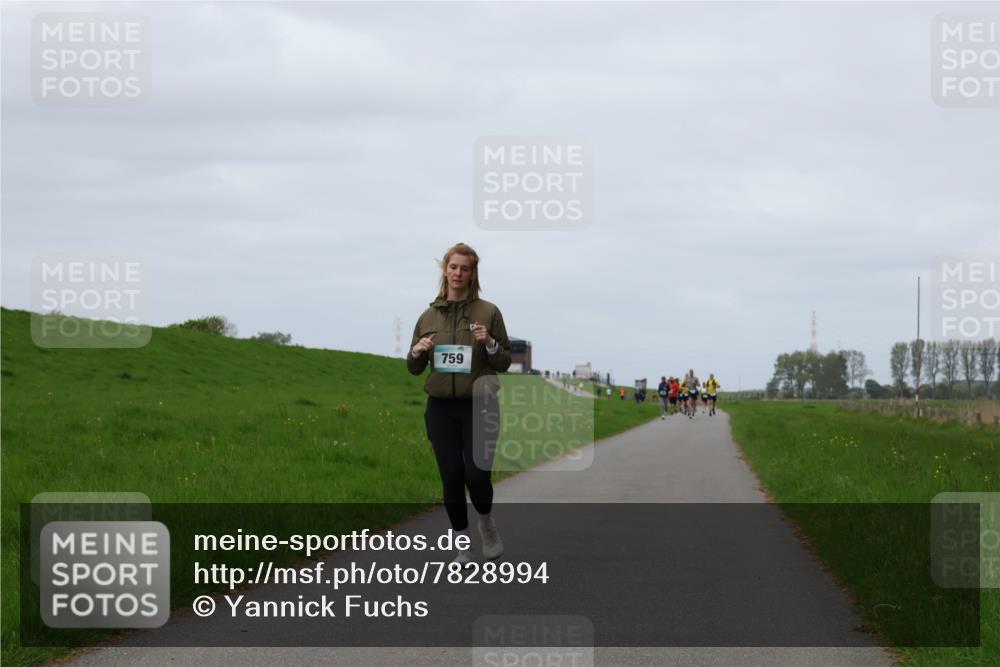 04.05.2025 - 8. Wedeler Halbmarathon Yannick Fuchs http://msf.ph/oto/7828994 04.05.2025 11:35:56 Laufen 759 meine-sportfotos.de