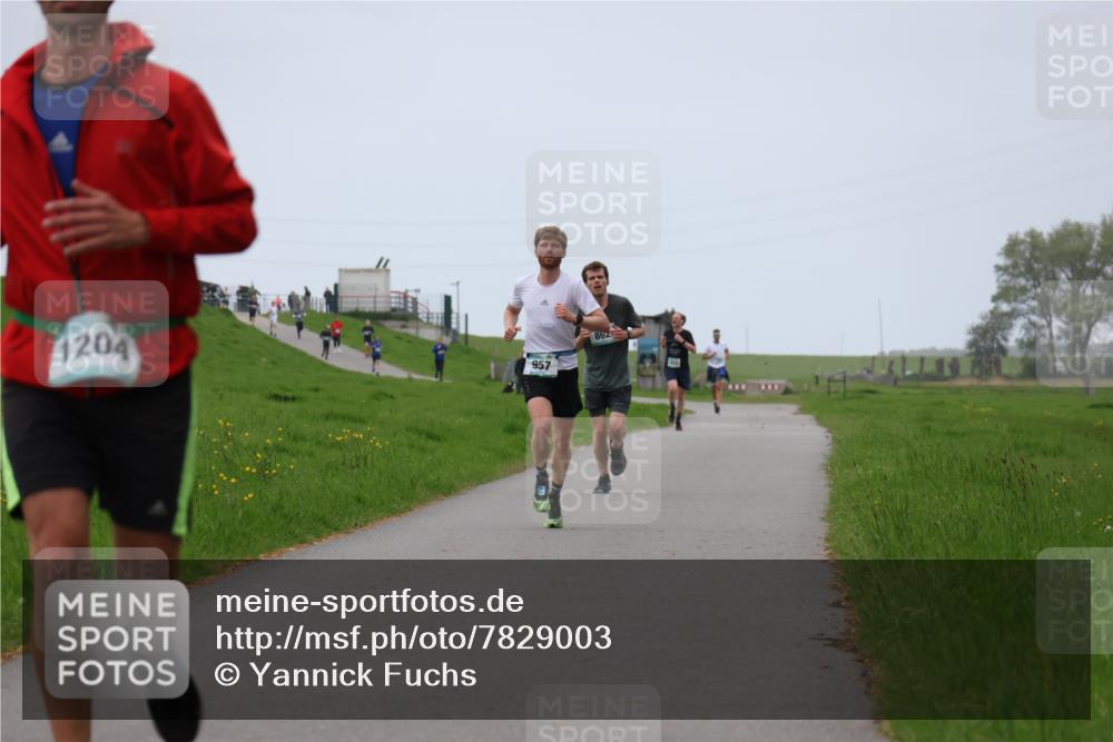 04.05.2025 - 8. Wedeler Halbmarathon Yannick Fuchs http://msf.ph/oto/7829003 04.05.2025 11:17:04 Laufen 1204, 957, 862 meine-sportfotos.de