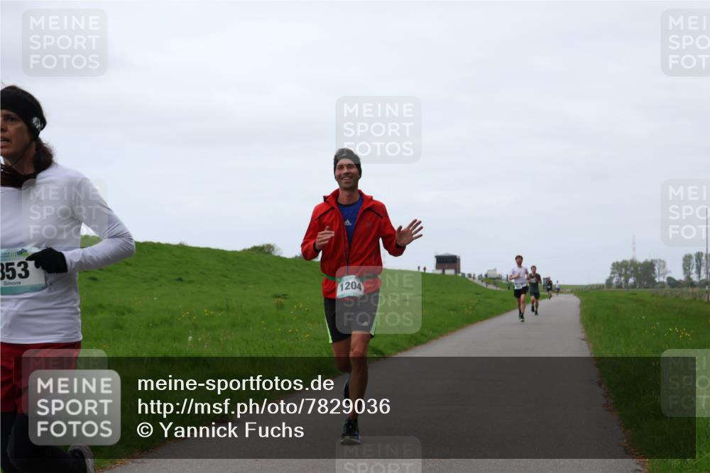 04.05.2025 - 8. Wedeler Halbmarathon Yannick Fuchs http://msf.ph/oto/7829036 04.05.2025 11:17:05 Laufen 353, 1204 meine-sportfotos.de