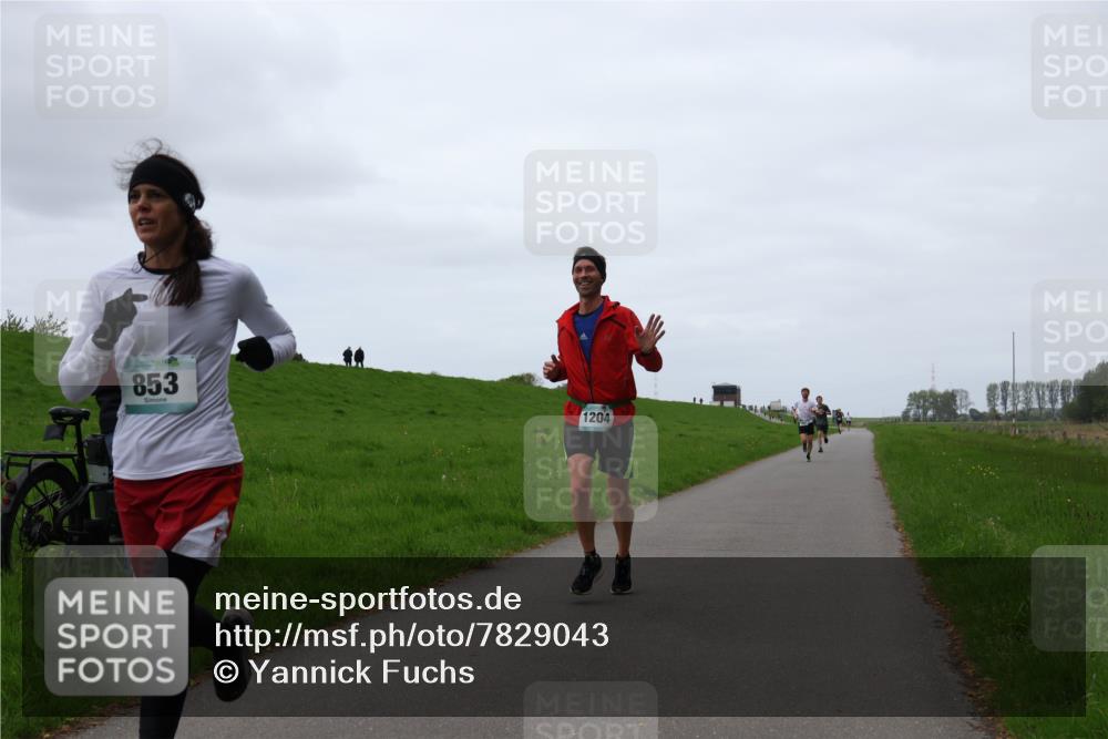 04.05.2025 - 8. Wedeler Halbmarathon Yannick Fuchs http://msf.ph/oto/7829043 04.05.2025 11:17:06 Laufen 853, 1204 meine-sportfotos.de