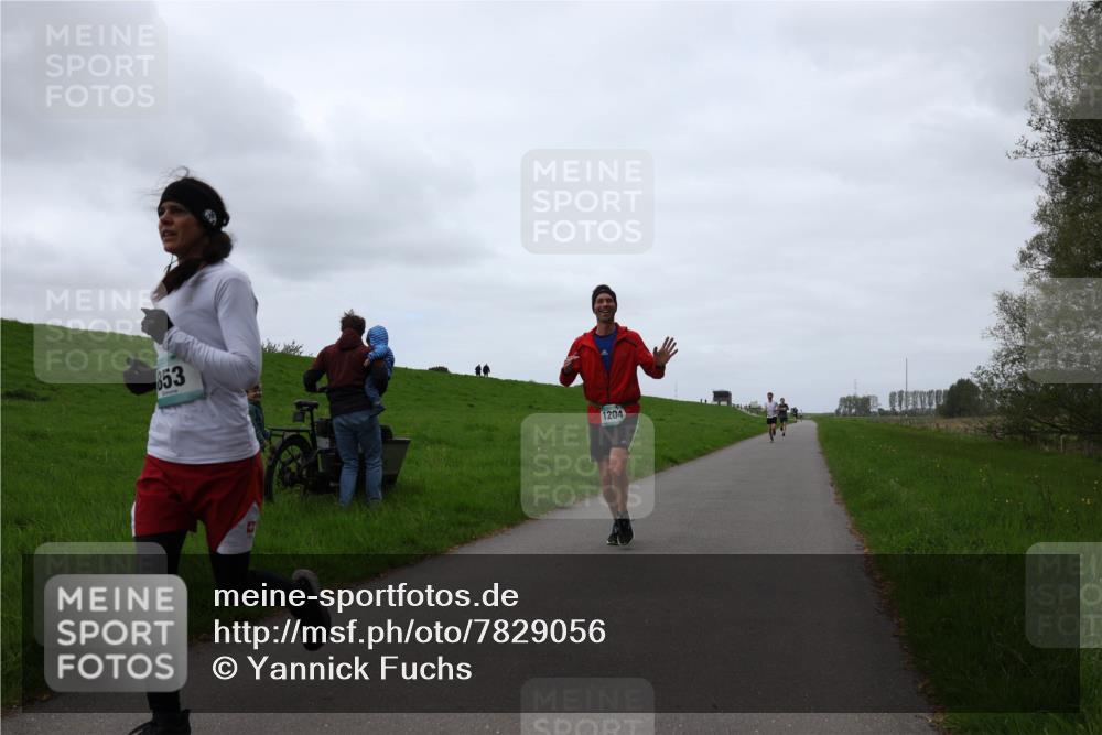 04.05.2025 - 8. Wedeler Halbmarathon Yannick Fuchs http://msf.ph/oto/7829056 04.05.2025 11:17:06 Laufen 853, 1204 meine-sportfotos.de