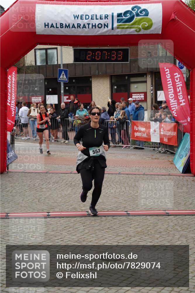 04.05.2025 - 8. Wedeler Halbmarathon Felixshl http://msf.ph/oto/7829074 04.05.2025 12:07:31 Ziel 171, 553, 915 meine-sportfotos.de