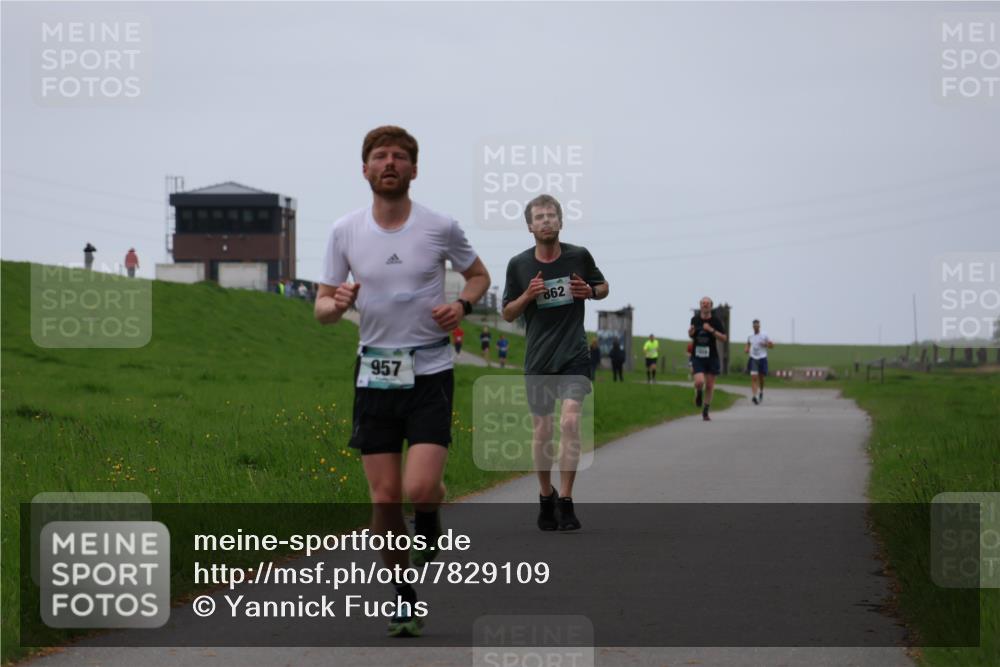 04.05.2025 - 8. Wedeler Halbmarathon Yannick Fuchs http://msf.ph/oto/7829109 04.05.2025 11:17:09 Laufen 957, 13, 862 meine-sportfotos.de