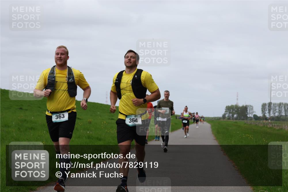 04.05.2025 - 8. Wedeler Halbmarathon Yannick Fuchs http://msf.ph/oto/7829119 04.05.2025 11:36:22 Laufen 363, 364 meine-sportfotos.de
