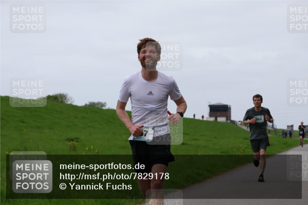 04.05.2025 - 8. Wedeler Halbmarathon Yannick Fuchs http://msf.ph/oto/7829178 04.05.2025 11:17:12 Laufen 57, 862 meine-sportfotos.de