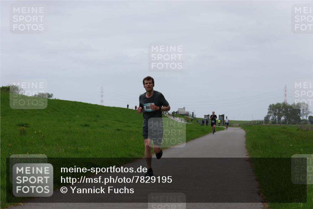 04.05.2025 - 8. Wedeler Halbmarathon Yannick Fuchs http://msf.ph/oto/7829195 04.05.2025 11:17:13 Laufen 86 meine-sportfotos.de