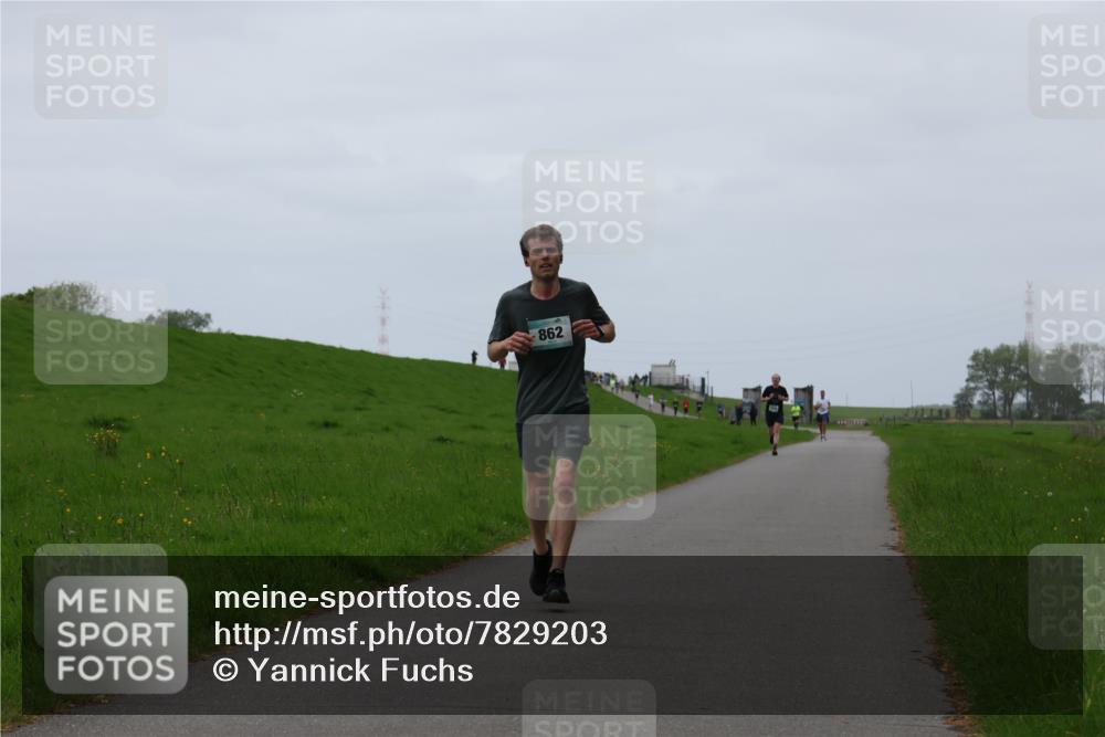 04.05.2025 - 8. Wedeler Halbmarathon Yannick Fuchs http://msf.ph/oto/7829203 04.05.2025 11:17:14 Laufen 862 meine-sportfotos.de