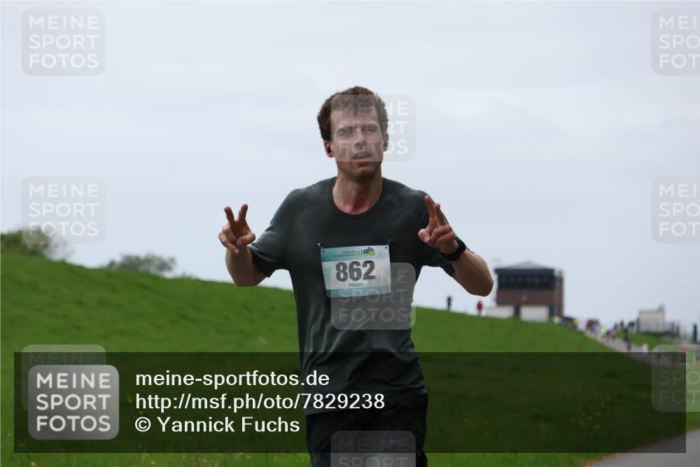 04.05.2025 - 8. Wedeler Halbmarathon Yannick Fuchs http://msf.ph/oto/7829238 04.05.2025 11:17:15 Laufen 6, 862 meine-sportfotos.de