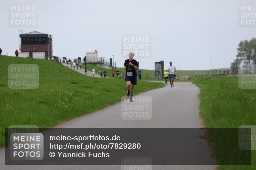04.05.2025 - 8. Wedeler Halbmarathon Yannick Fuchs http://msf.ph/oto/7829280 04.05.2025 11:17:18 Laufen 1210 meine-sportfotos.de