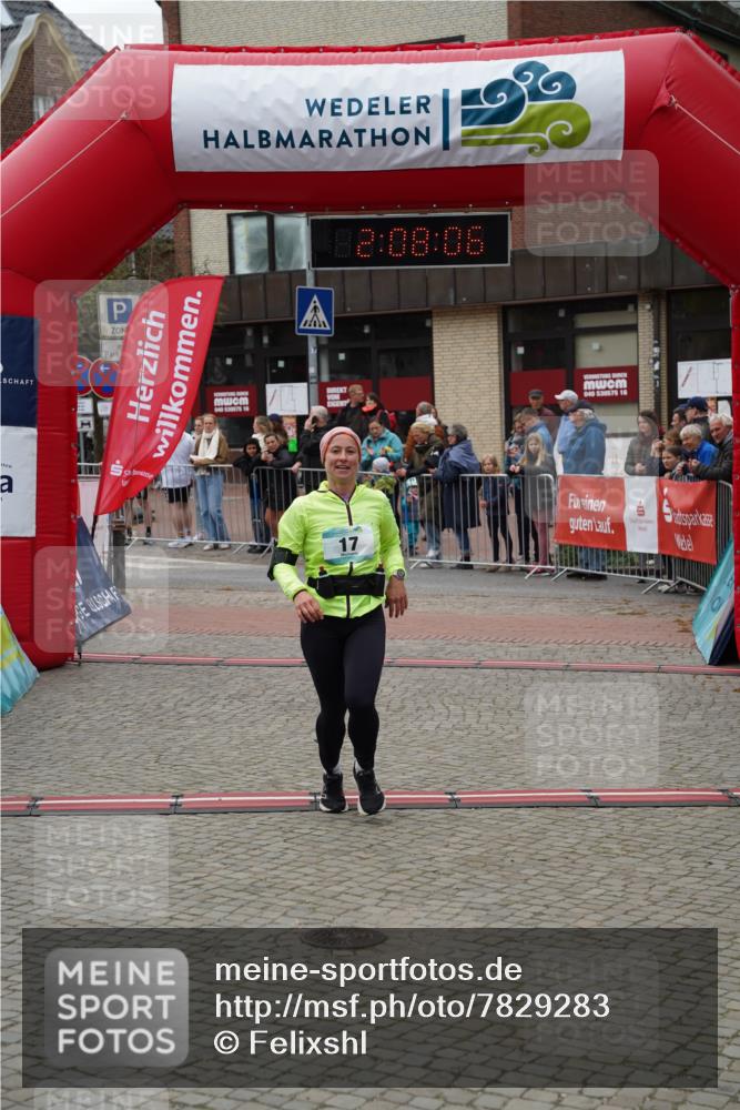 04.05.2025 - 8. Wedeler Halbmarathon Felixshl http://msf.ph/oto/7829283 04.05.2025 12:08:04 Ziel 17 meine-sportfotos.de