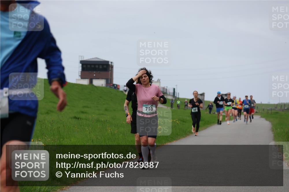 04.05.2025 - 8. Wedeler Halbmarathon Yannick Fuchs http://msf.ph/oto/7829387 04.05.2025 11:36:36 Laufen 710 meine-sportfotos.de