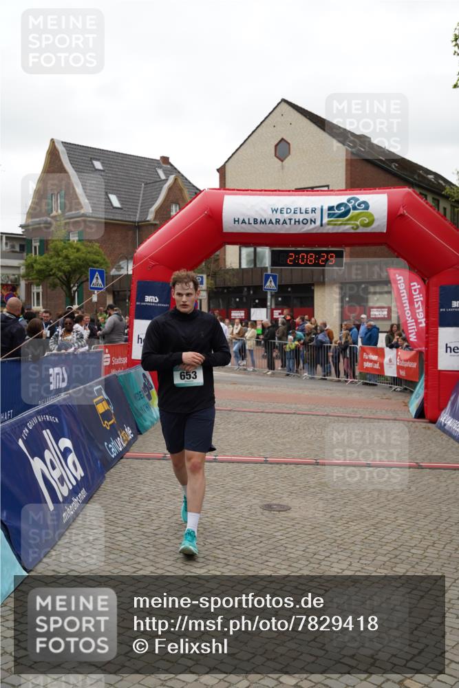 04.05.2025 - 8. Wedeler Halbmarathon Felixshl http://msf.ph/oto/7829418 04.05.2025 12:08:26 Ziel 653 meine-sportfotos.de