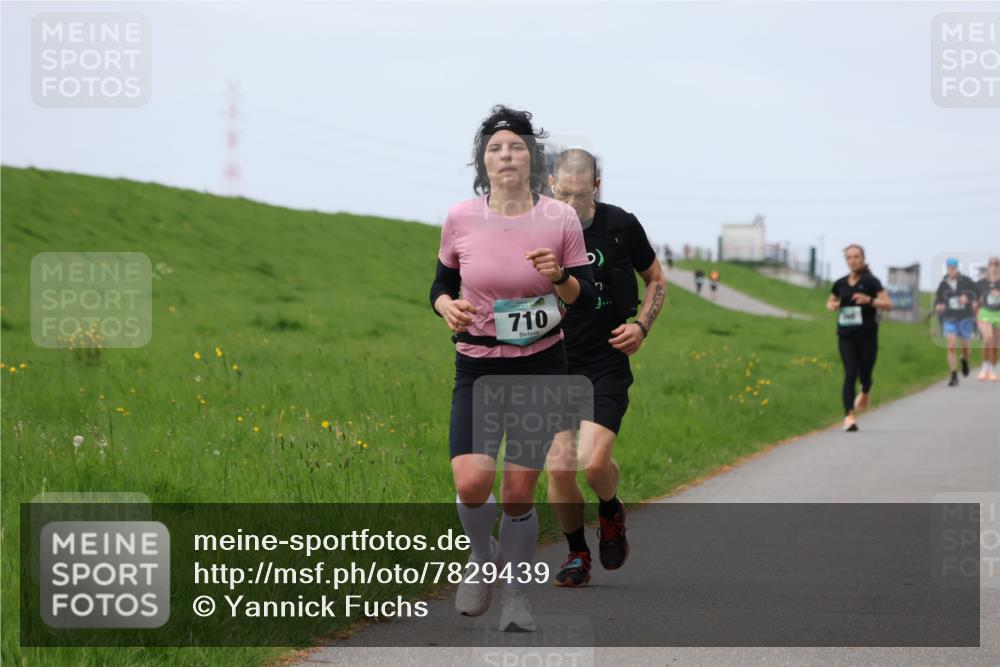 04.05.2025 - 8. Wedeler Halbmarathon Yannick Fuchs http://msf.ph/oto/7829439 04.05.2025 11:36:39 Laufen 710 meine-sportfotos.de