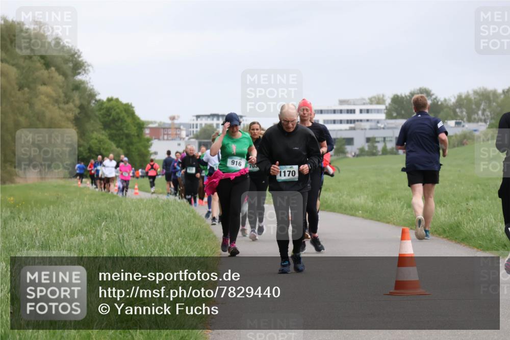 04.05.2025 - 8. Wedeler Halbmarathon Yannick Fuchs http://msf.ph/oto/7829440 04.05.2025 11:17:35 Laufen 916, 703, 1170 meine-sportfotos.de