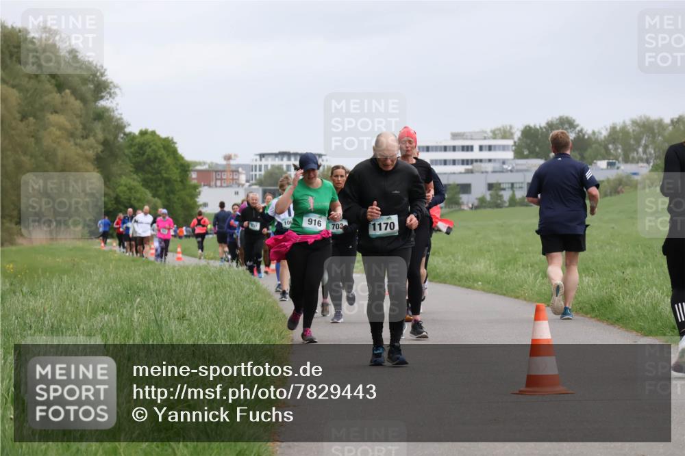 04.05.2025 - 8. Wedeler Halbmarathon Yannick Fuchs http://msf.ph/oto/7829443 04.05.2025 11:17:35 Laufen 106, 916, 703, 1170 meine-sportfotos.de