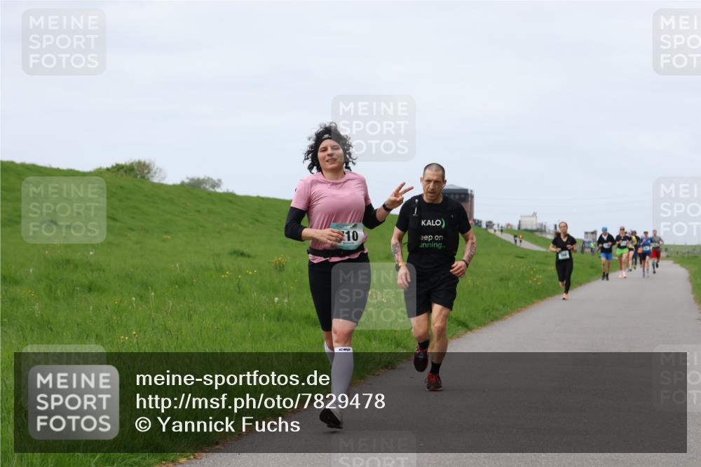 04.05.2025 - 8. Wedeler Halbmarathon Yannick Fuchs http://msf.ph/oto/7829478 04.05.2025 11:36:41 Laufen 10 meine-sportfotos.de