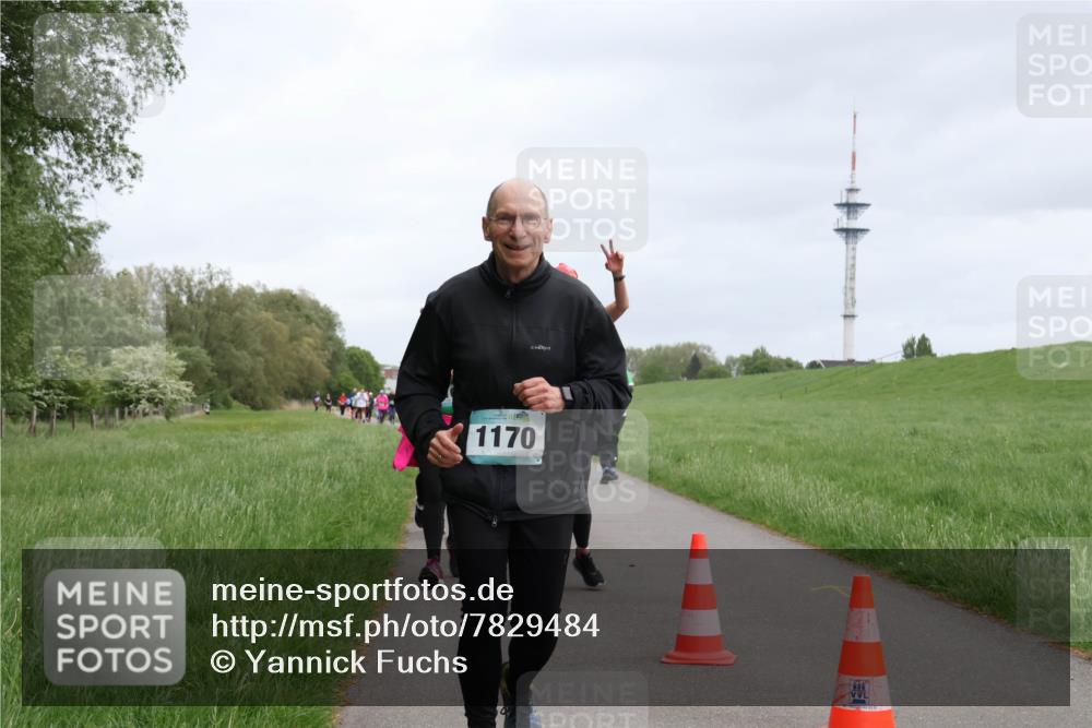 04.05.2025 - 8. Wedeler Halbmarathon Yannick Fuchs http://msf.ph/oto/7829484 04.05.2025 11:17:42 Laufen 1170 meine-sportfotos.de