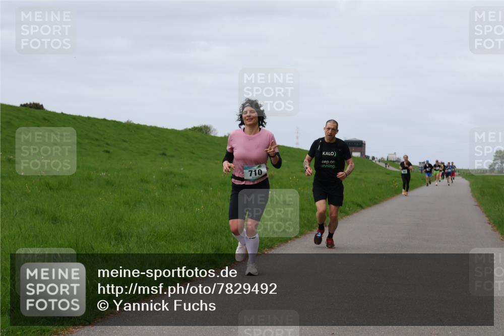 04.05.2025 - 8. Wedeler Halbmarathon Yannick Fuchs http://msf.ph/oto/7829492 04.05.2025 11:36:41 Laufen 710 meine-sportfotos.de