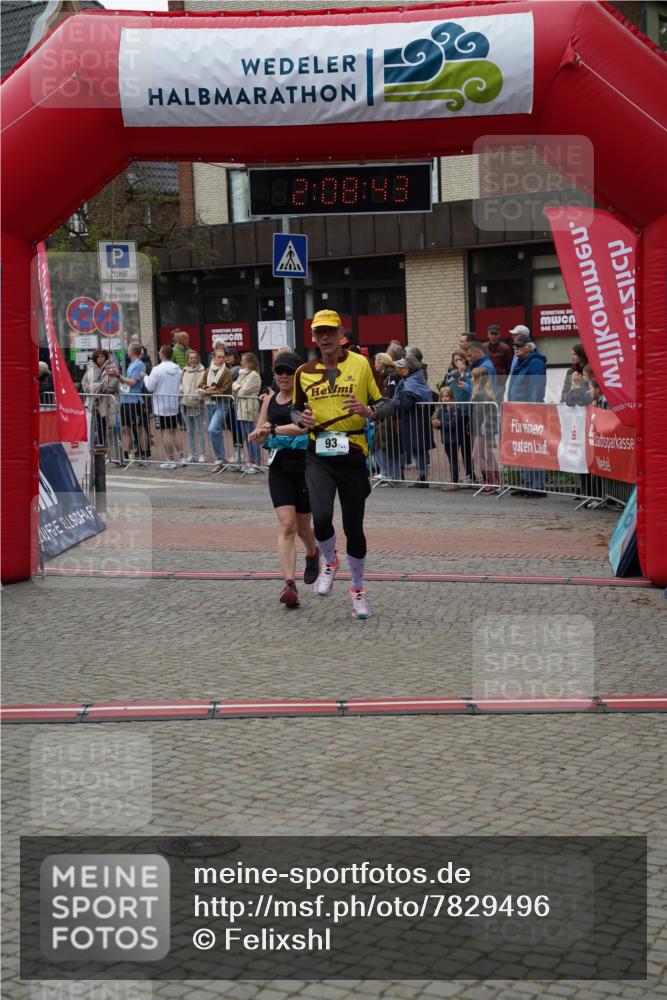 04.05.2025 - 8. Wedeler Halbmarathon Felixshl http://msf.ph/oto/7829496 04.05.2025 12:08:40 Ziel 93, 682, 1153 meine-sportfotos.de