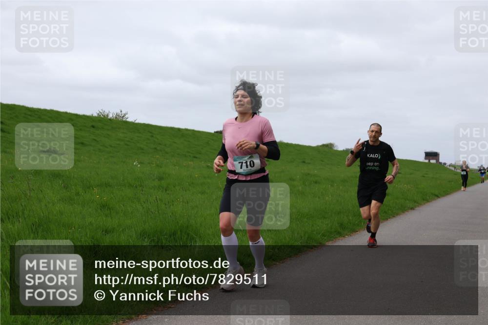 04.05.2025 - 8. Wedeler Halbmarathon Yannick Fuchs http://msf.ph/oto/7829511 04.05.2025 11:36:43 Laufen 710 meine-sportfotos.de