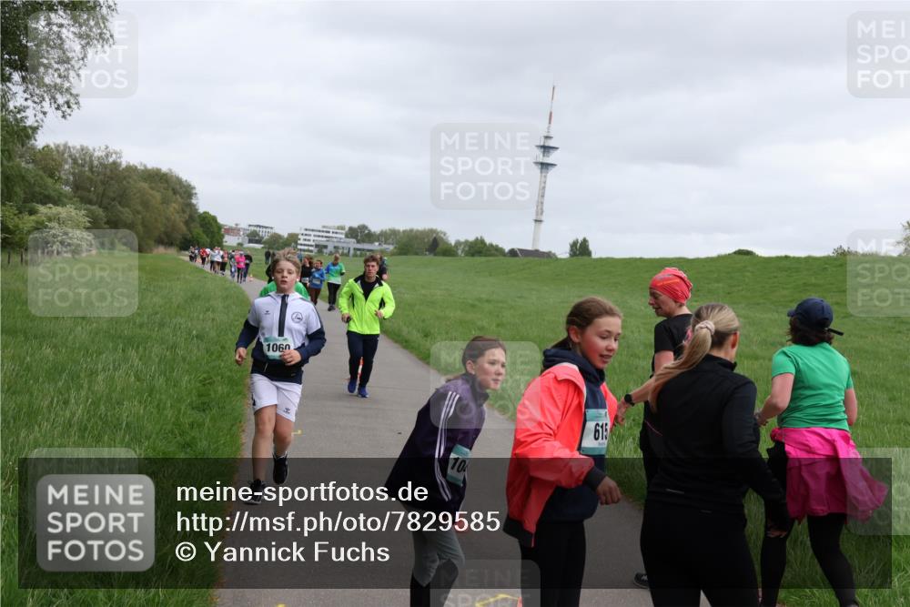 04.05.2025 - 8. Wedeler Halbmarathon Yannick Fuchs http://msf.ph/oto/7829585 04.05.2025 11:17:48 Laufen 1060, 10, 615 meine-sportfotos.de