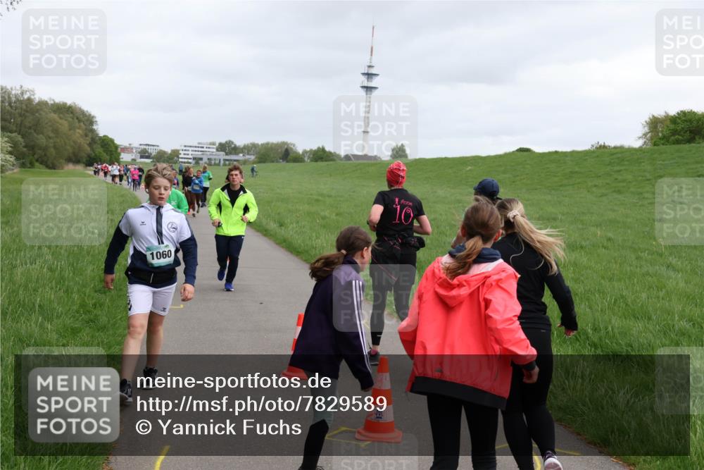 04.05.2025 - 8. Wedeler Halbmarathon Yannick Fuchs http://msf.ph/oto/7829589 04.05.2025 11:17:49 Laufen 1060, 10 meine-sportfotos.de