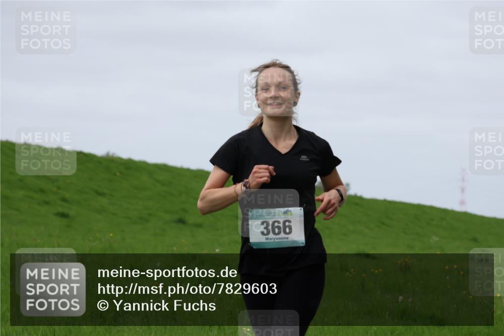 04.05.2025 - 8. Wedeler Halbmarathon Yannick Fuchs http://msf.ph/oto/7829603 04.05.2025 11:36:53 Laufen 366 meine-sportfotos.de