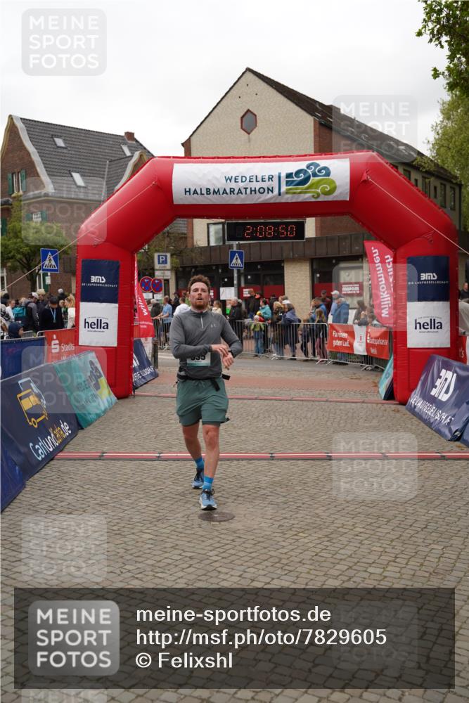 04.05.2025 - 8. Wedeler Halbmarathon Felixshl http://msf.ph/oto/7829605 04.05.2025 12:08:48 Ziel 335 meine-sportfotos.de