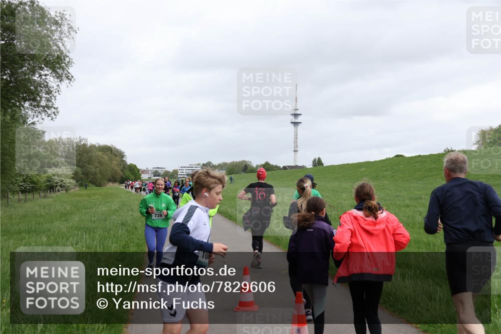 04.05.2025 - 8. Wedeler Halbmarathon Yannick Fuchs http://msf.ph/oto/7829606 04.05.2025 11:17:50 Laufen 728, 10 meine-sportfotos.de