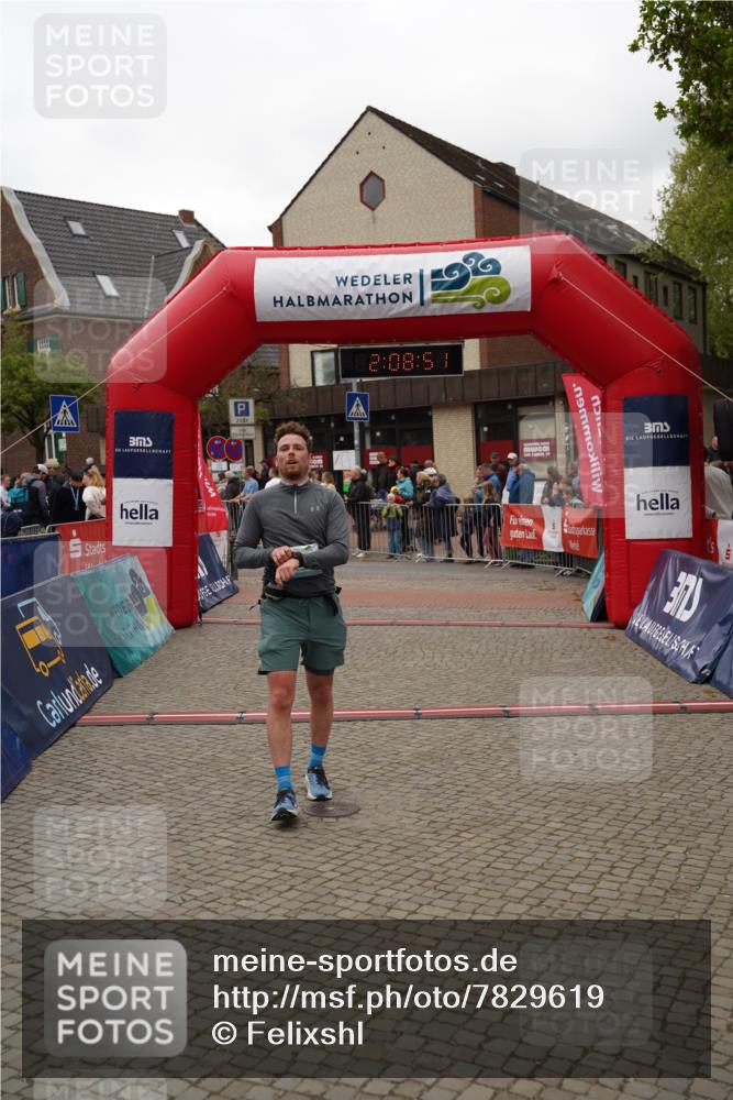 04.05.2025 - 8. Wedeler Halbmarathon Felixshl http://msf.ph/oto/7829619 04.05.2025 12:08:49 Ziel 335 meine-sportfotos.de