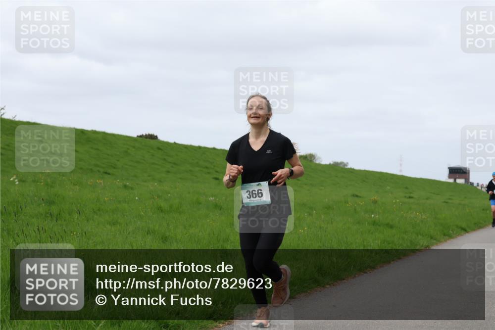 04.05.2025 - 8. Wedeler Halbmarathon Yannick Fuchs http://msf.ph/oto/7829623 04.05.2025 11:36:53 Laufen 366 meine-sportfotos.de