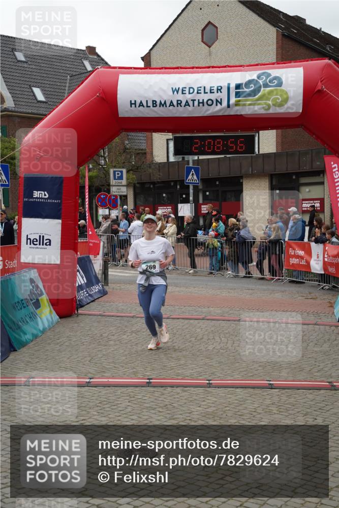 04.05.2025 - 8. Wedeler Halbmarathon Felixshl http://msf.ph/oto/7829624 04.05.2025 12:08:54 Ziel 269, 479 meine-sportfotos.de